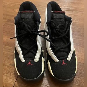 Jordan 14 Retro Black Toe